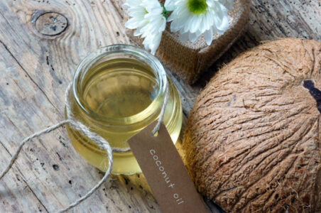 Using Natural Oils for Skin Health Image